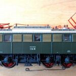 Märklin HO 37470 DB Class E 04 mfx Digital Electric Locomotive mfx - NOS